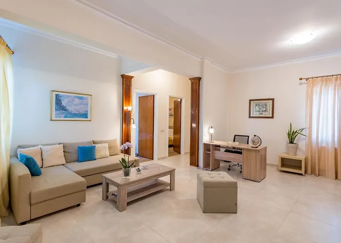 Katerina Zakynthos
